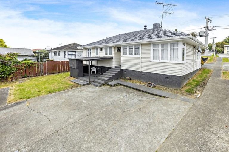 Photo of property in 1/27 Christmas Road, Manurewa, Auckland, 2102