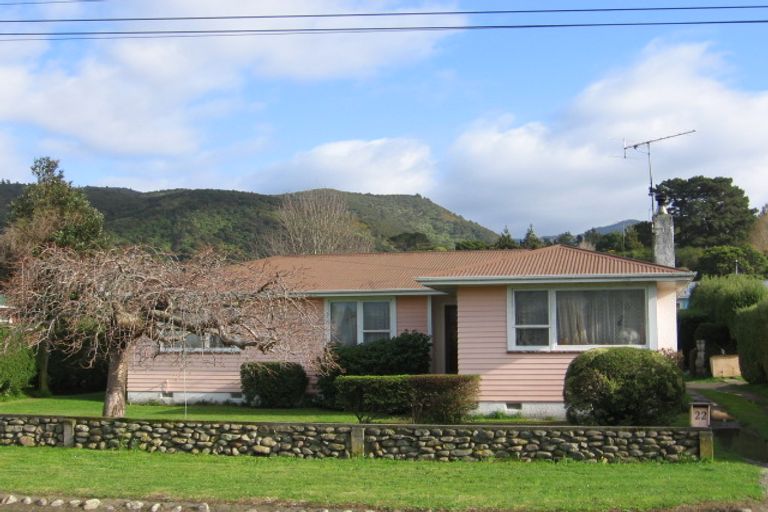 Photo of property in 22 Renall Street, Featherston, 5710