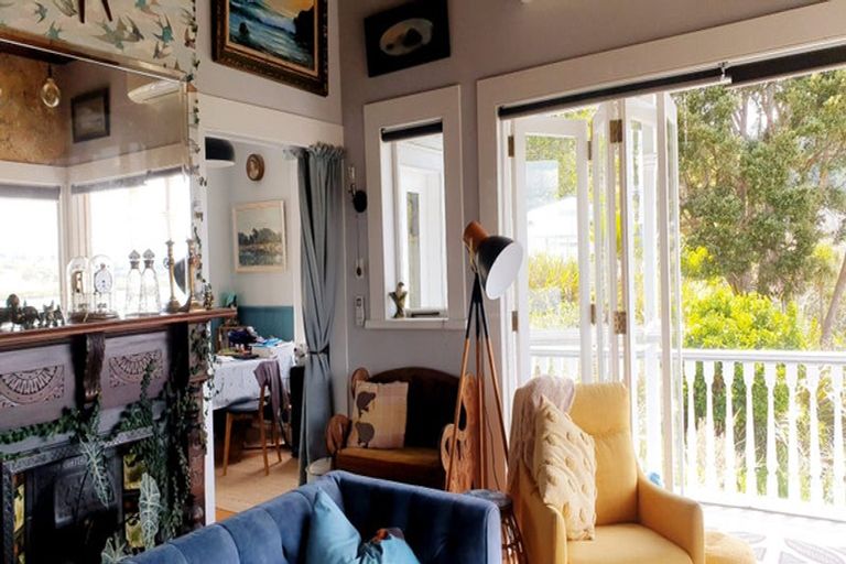 Photo of property in 14 Maning Street, Kohukohu, 0491