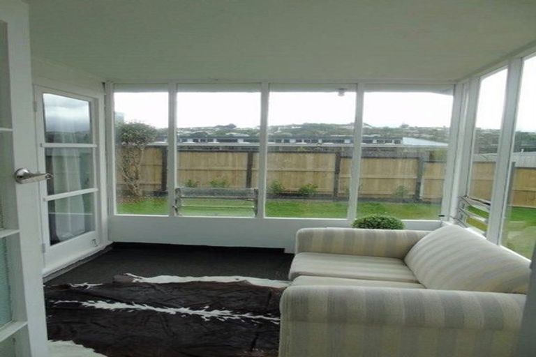 Photo of property in 8 Glen Alton Avenue, Paparangi, Wellington, 6037