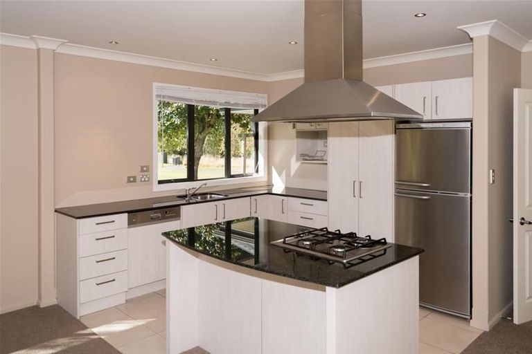 Photo of property in 28 Tussock Lane, Windwhistle, Hororata, 7572