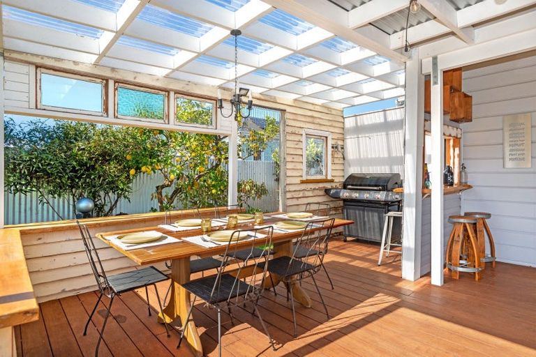 Photo of property in 210 Rutene Road, Kaiti, Gisborne, 4010