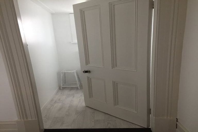 Photo of property in 21 Wharfe Street, South Hill, Oamaru, 9400