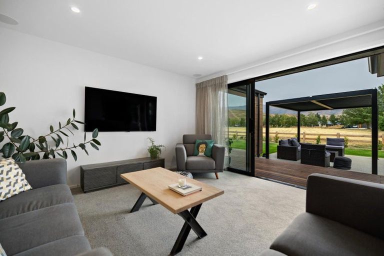 Photo of property in 5d Wakefield Lane, Mount Pisa, Cromwell, 9383