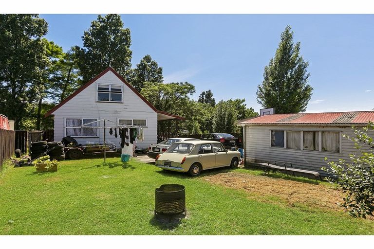 Photo of property in 51 Moncrieff Avenue, Clendon Park, Auckland, 2103