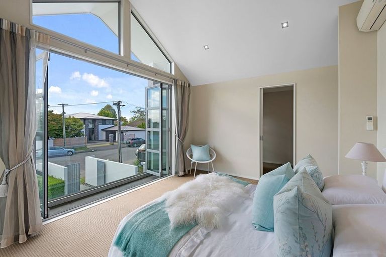 Photo of property in 72 Wai-iti Terrace, Bryndwr, Christchurch, 8052