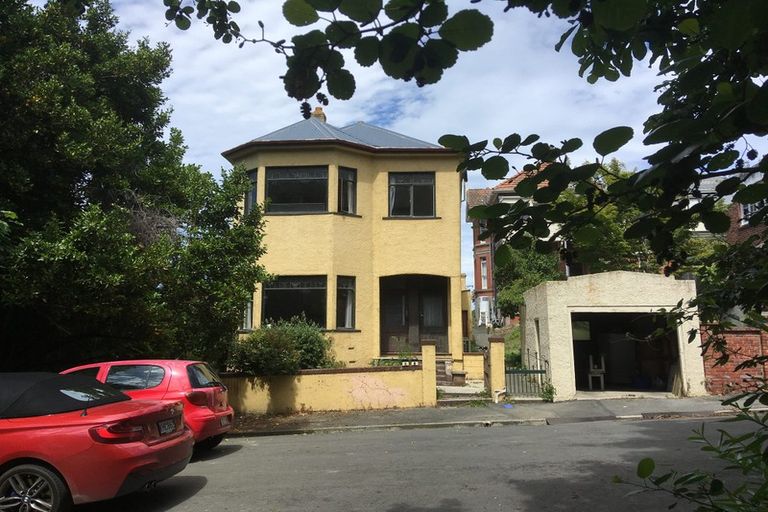 Photo of property in 1 Duchess Avenue, Dunedin Central, Dunedin, 9016