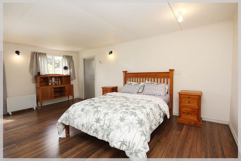 Photo of property in 296 Motuiti Road, Foxton, 4891