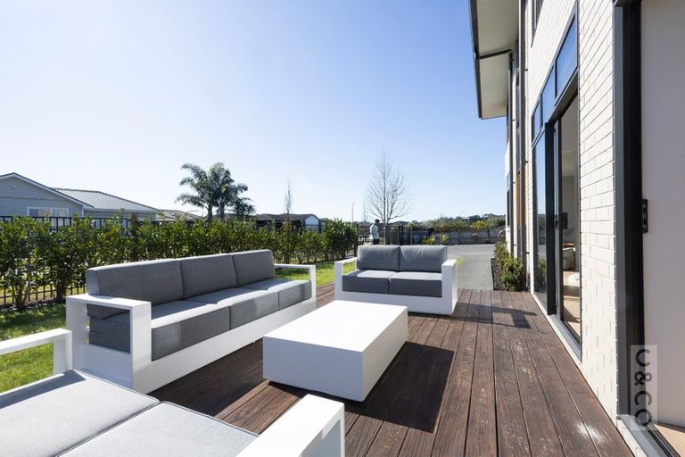 Photo of property in 2 Pitoitoi Drive, Riverhead, 0820