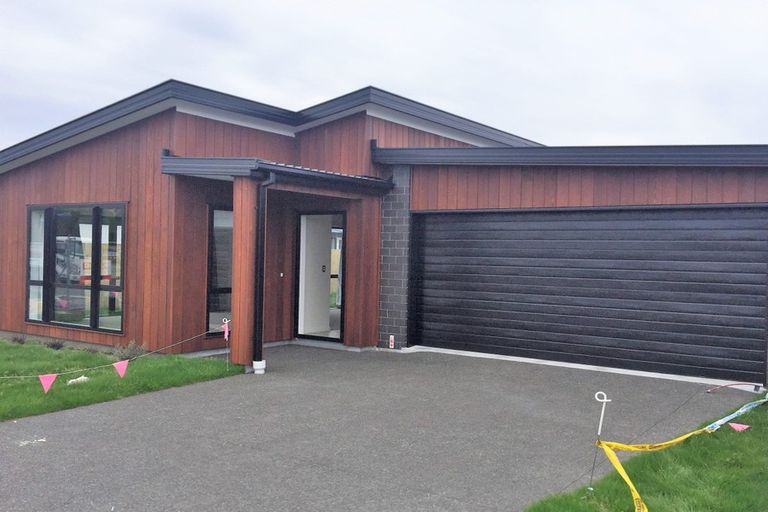 Photo of property in 22 Robert Duncan Road, Belfast, Christchurch, 8051