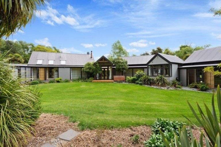 Photo of property in 66 Allin Drive, Waikuku Beach, 7402