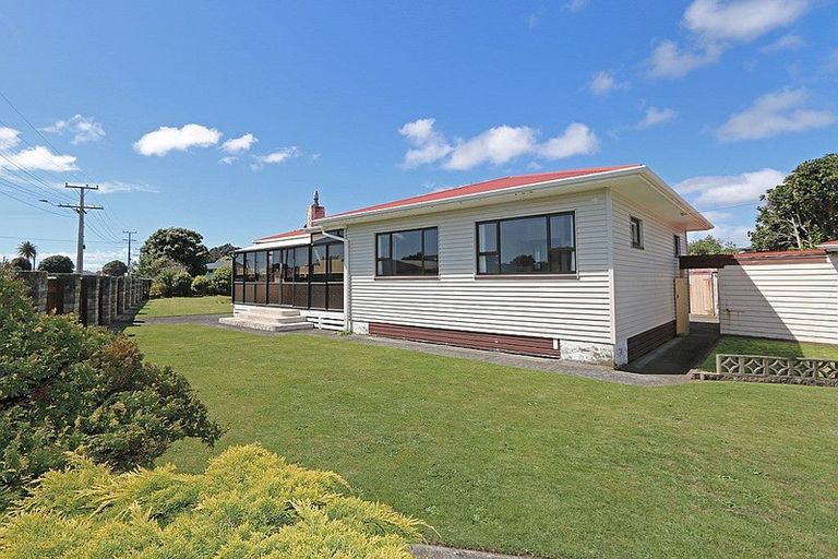 Photo of property in 55 Fox Street, Opunake, 4616