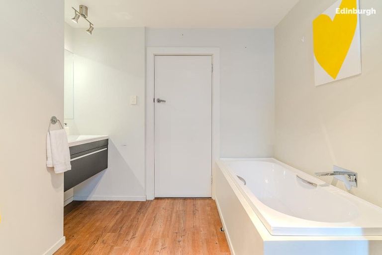 Photo of property in 142 Victoria Road, Saint Kilda, Dunedin, 9012