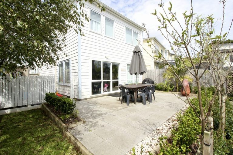 Photo of property in 122 Joseph Street, Flat Bush, Auckland, 2019