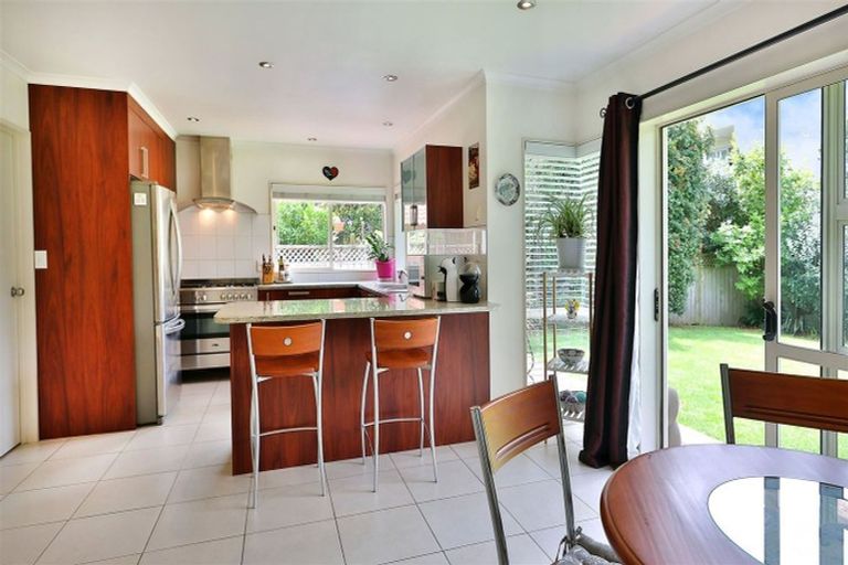Photo of property in 27c Swanson Road, Henderson, Auckland, 0610