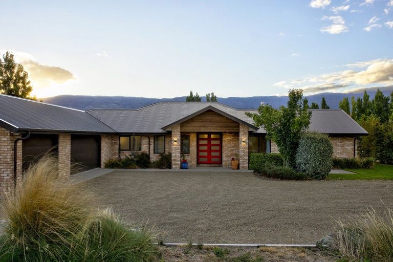 Photo of property in 14 Mclean Road, Northburn, Cromwell, 9383