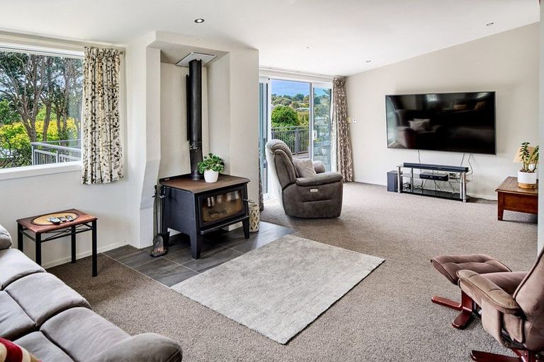 Photo of property in 5b Whitehouse Road, Titahi Bay, Porirua, 5022