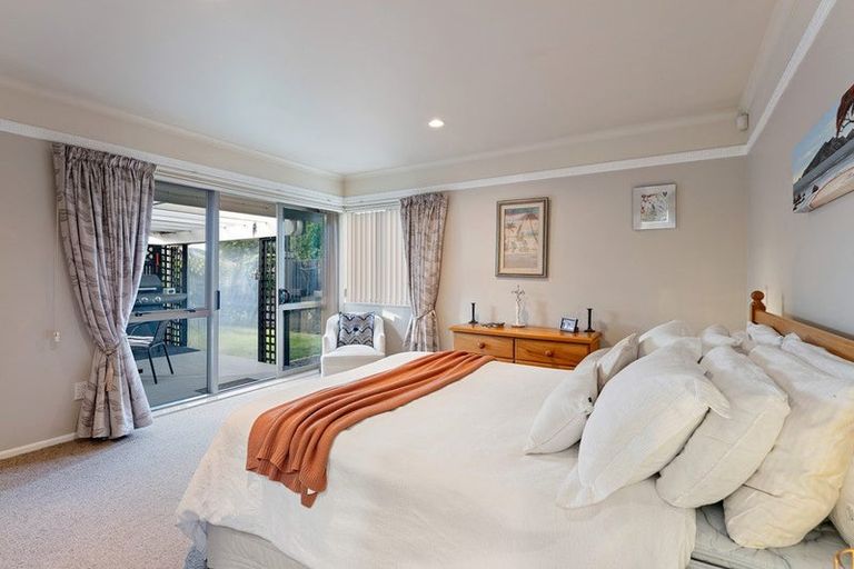 Photo of property in 1 San Priamo Place, Paraparaumu Beach, Paraparaumu, 5032
