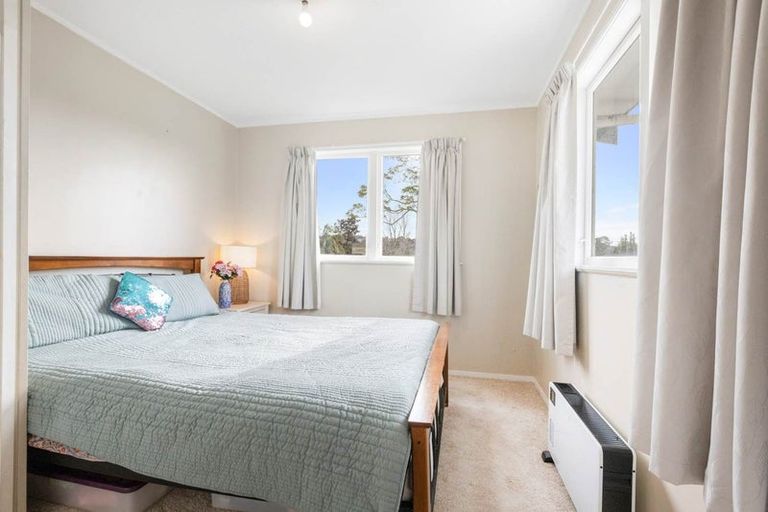 Photo of property in 29 Mawney Road, Henderson, Auckland, 0610