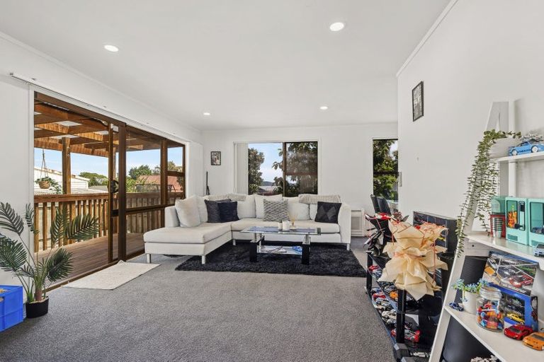 Photo of property in 19 Rewarewa Street, Owhata, Rotorua, 3010