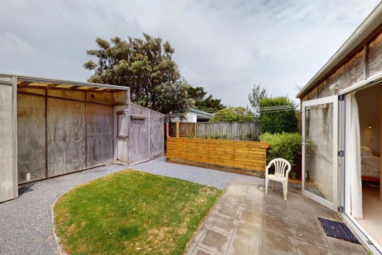 Photo of property in 30 Kent Avenue, Waitarere Beach, Levin, 5510