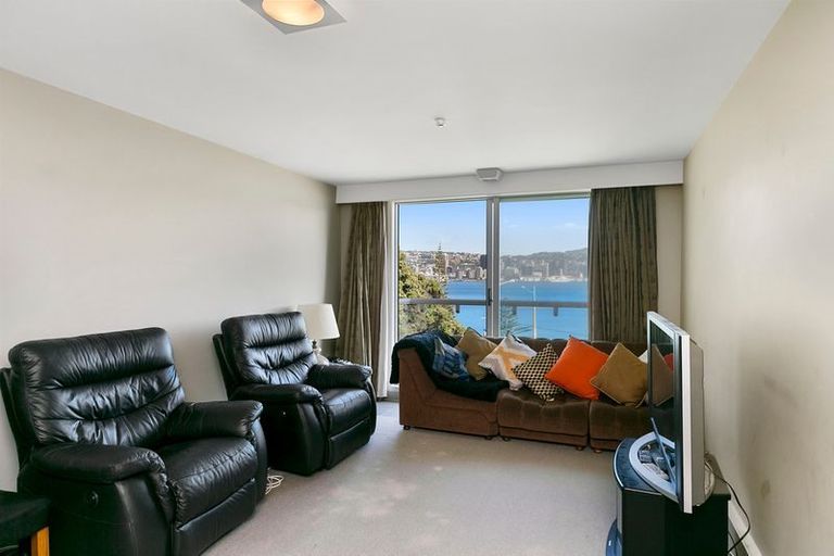 Photo of property in The Capital, 10/370 Oriental Parade, Oriental Bay, Wellington, 6011