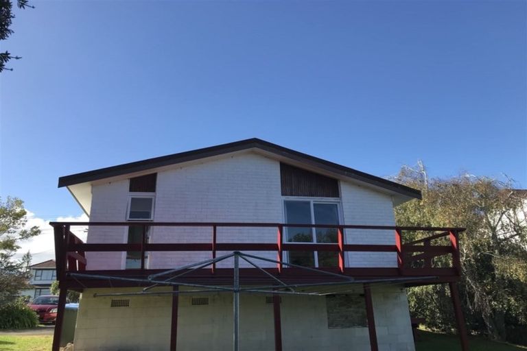 Photo of property in 2/462 Hillsborough Road, Mount Roskill, Auckland, 1041