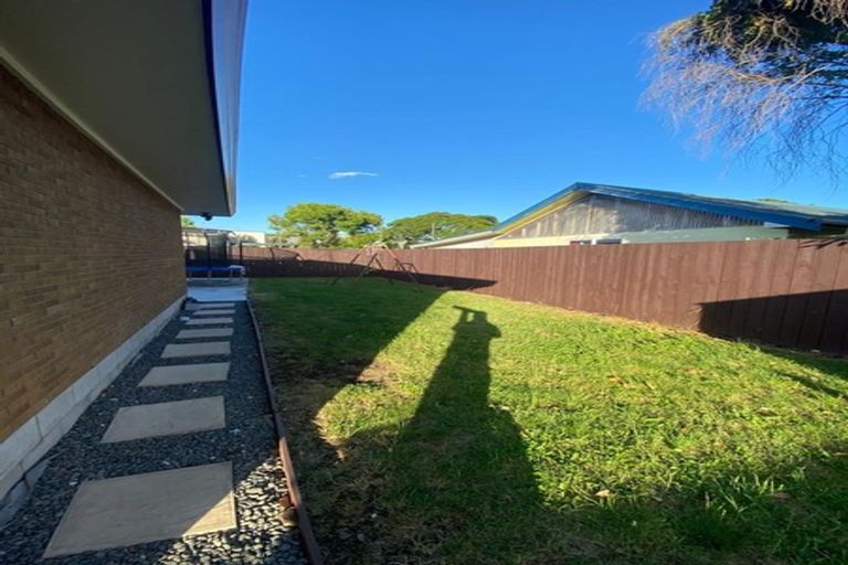 Photo of property in 1/24 Waimana Road, Conifer Grove, Takanini, 2112