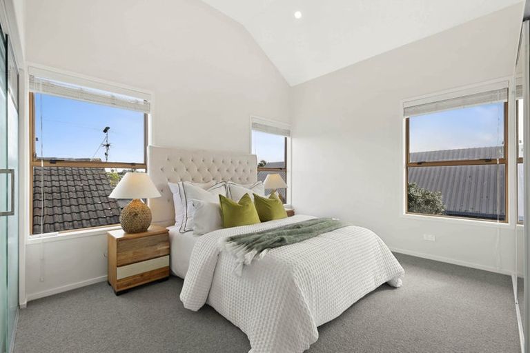 Photo of property in 41a Vivian Wilson Drive, Eastern Beach, Auckland, 2012