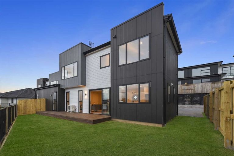 Photo of property in 1/40 Rose Berry Crescent, Flagstaff, Hamilton, 3210