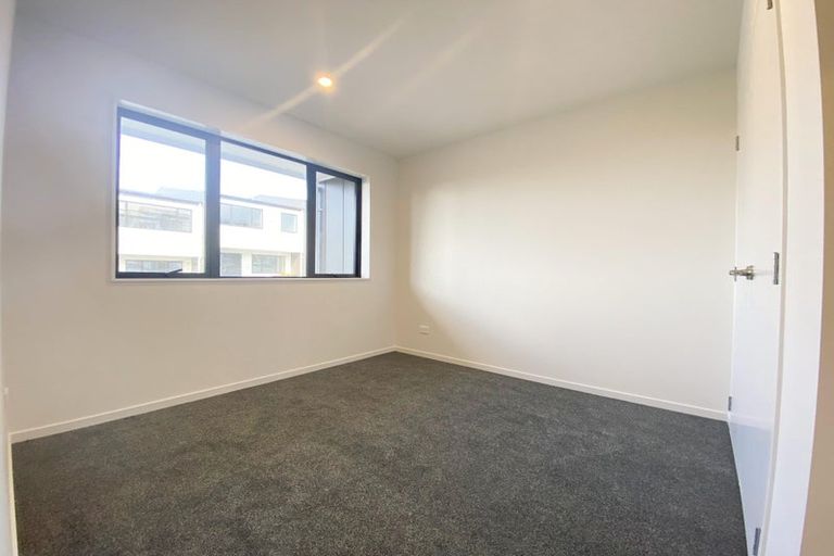Photo of property in 9/49 Sunnyside Road, Sunnyvale, Auckland, 0612
