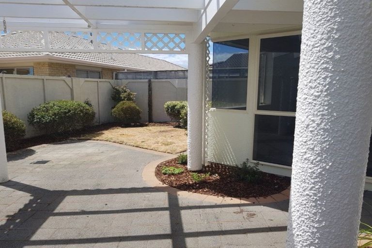 Photo of property in 15 Monterey Key, Papamoa Beach, Papamoa, 3118
