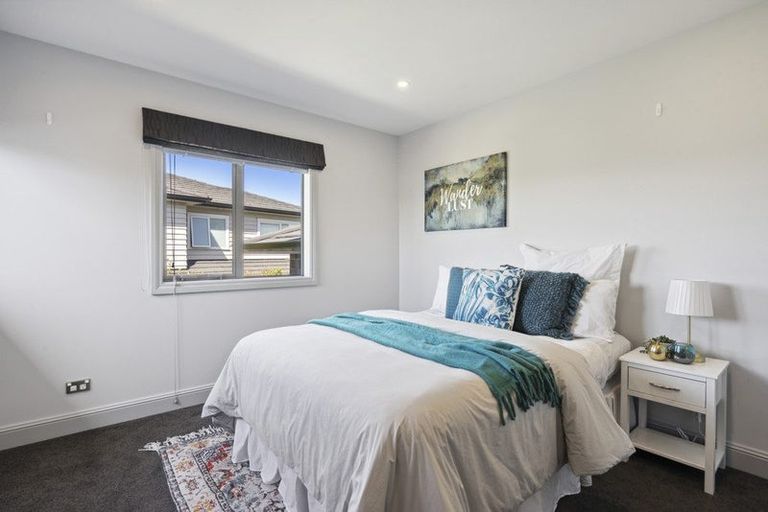 Photo of property in 71 Endeavour Drive, Whitby, Porirua, 5024