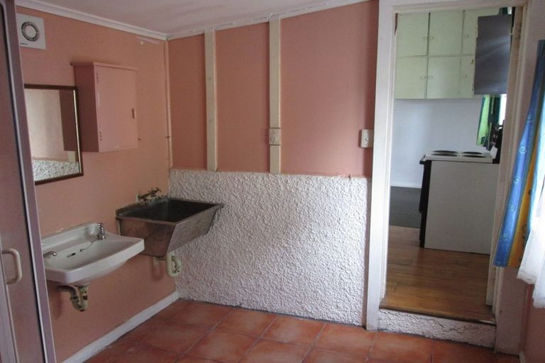 Photo of property in 73 Victoria Street, Alicetown, Lower Hutt, 5010