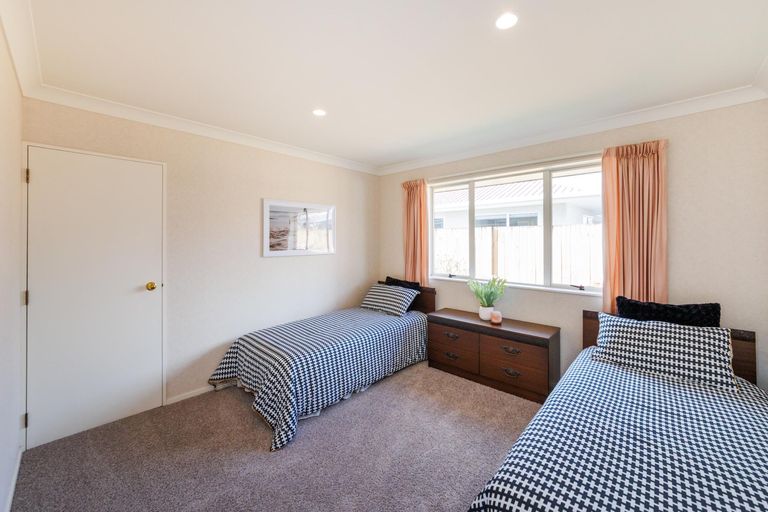 Photo of property in 71 Amberley Avenue, Highbury, Palmerston North, 4412