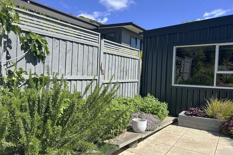 Photo of property in 1 Koura Road, Atawhai, Nelson, 7010