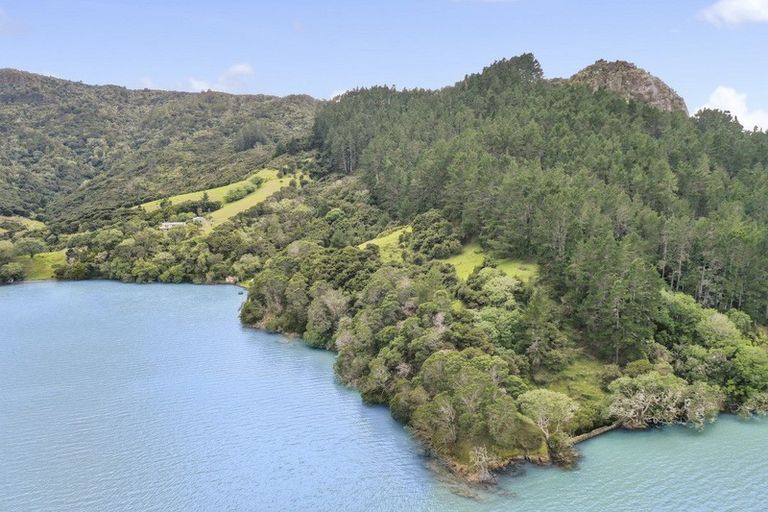Photo of property in 225 Okura Bay Road, Totara North, Kaeo, 0479