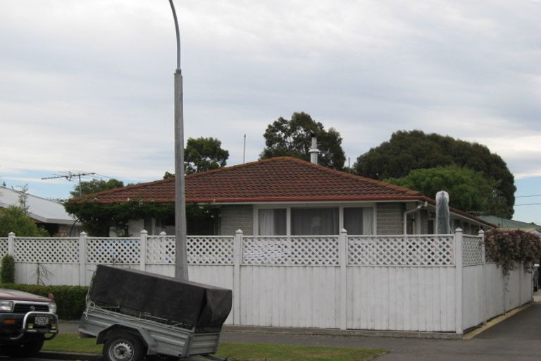 Photo of property in 1/21 Kuaka Crescent, Bromley, Christchurch, 8062