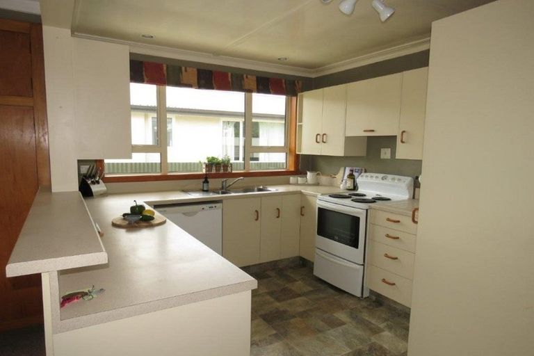 Photo of property in 33 Thurso Street, Waverley, Invercargill, 9810