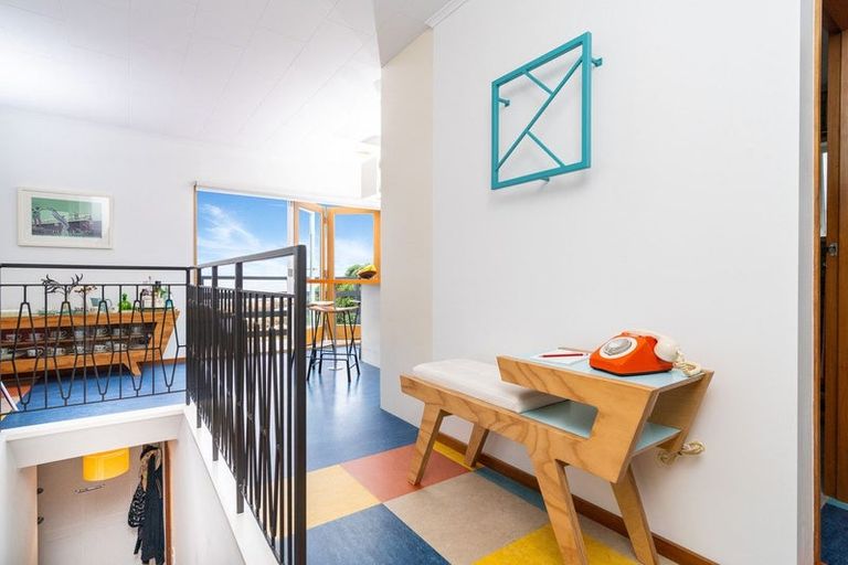 Photo of property in 158 The Esplanade, Houghton Bay, Wellington, 6023