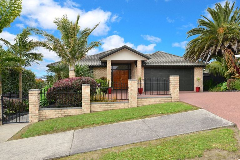 Photo of property in 3 Matisse Drive, West Harbour, Auckland, 0618