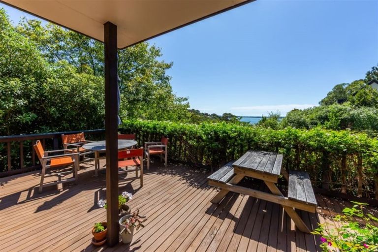 Photo of property in 12 Valencia Lane, Mount Pleasant, Christchurch, 8081