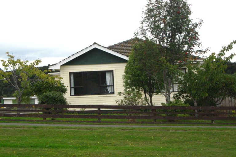 Photo of property in 106 Main Road, Fairfield, Dunedin, 9018