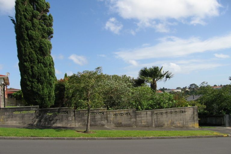 Photo of property in 98 Walker Road, Point Chevalier, Auckland, 1022