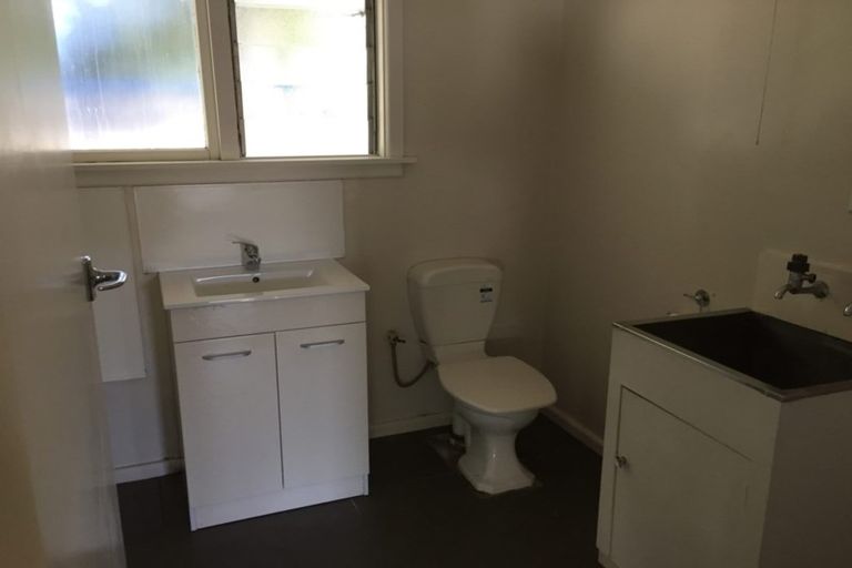 Photo of property in 4/9a Curletts Road, Sockburn, Christchurch, 8042