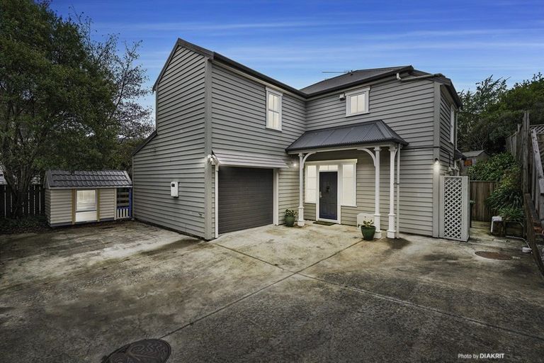 Photo of property in 15a Aplin Terrace, Ngaio, Wellington, 6035