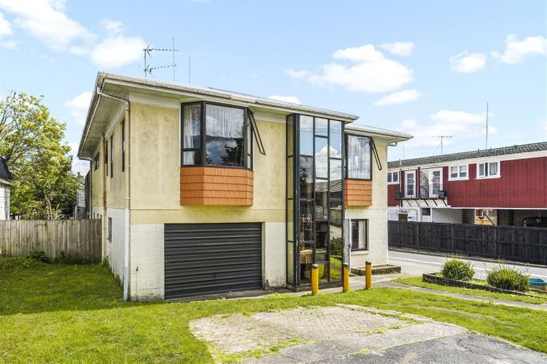 Photo of property in 16 Abbotsford Street, Whitiora, Hamilton, 3200