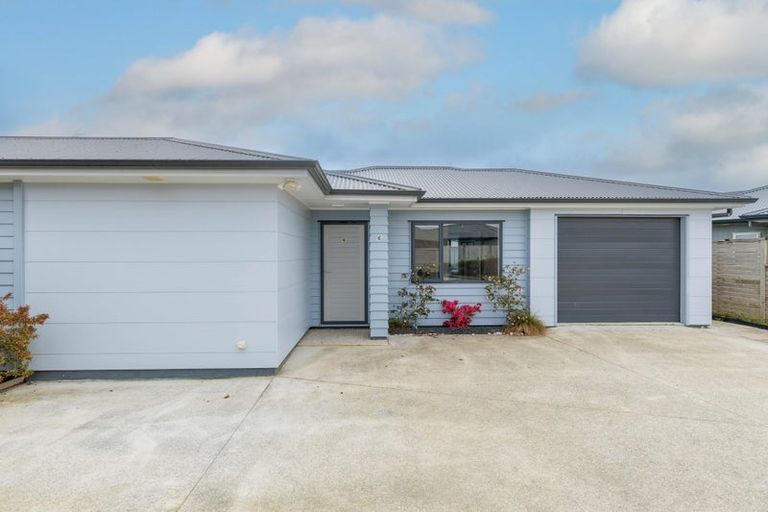Photo of property in 6 Rimutaka Street, Trentham, Upper Hutt, 5018