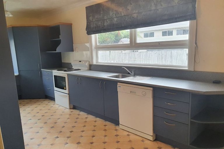 Photo of property in 49 Dorset Avenue, Westown, New Plymouth, 4310