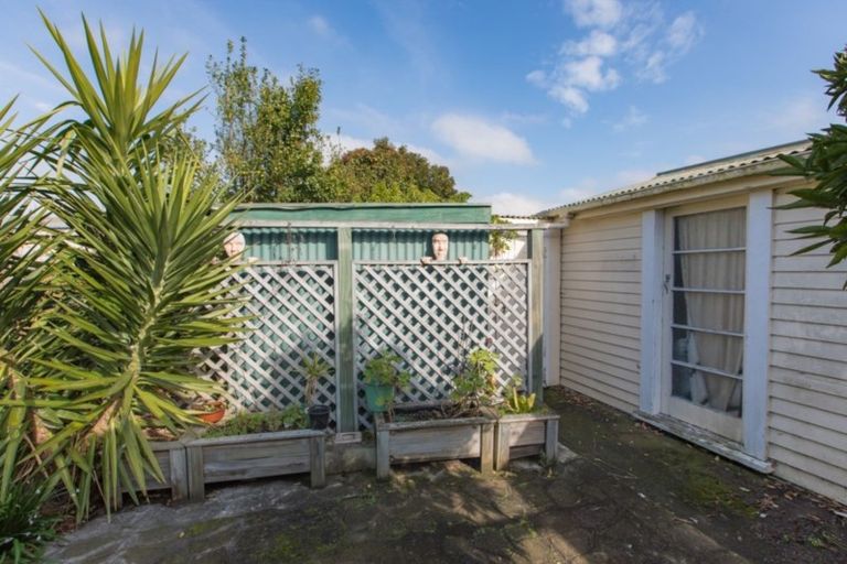 Photo of property in 30 Mill Road, Clive, 4102